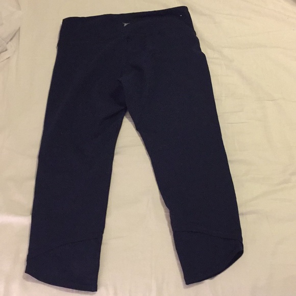Old Navy Navy Compression Leggings - Picture 2 of 3